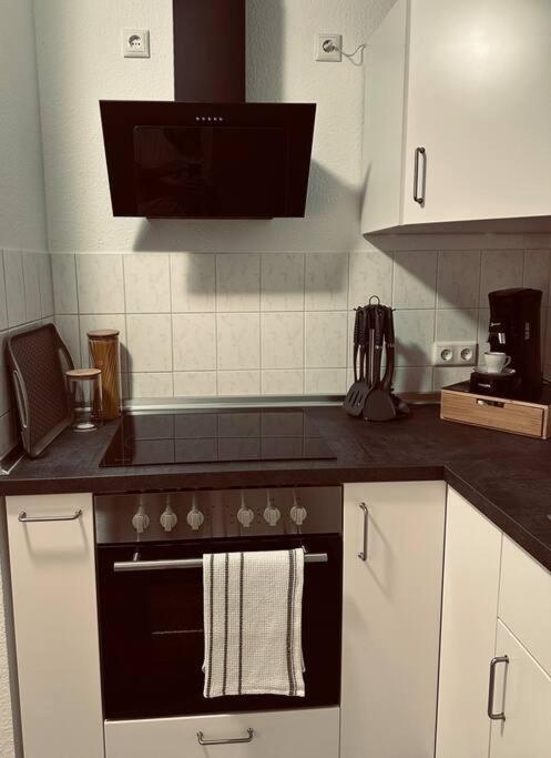 Gemuetliche Altstadtwohnung Mit Balkon Smart-Tv Erfurt Bagian luar foto